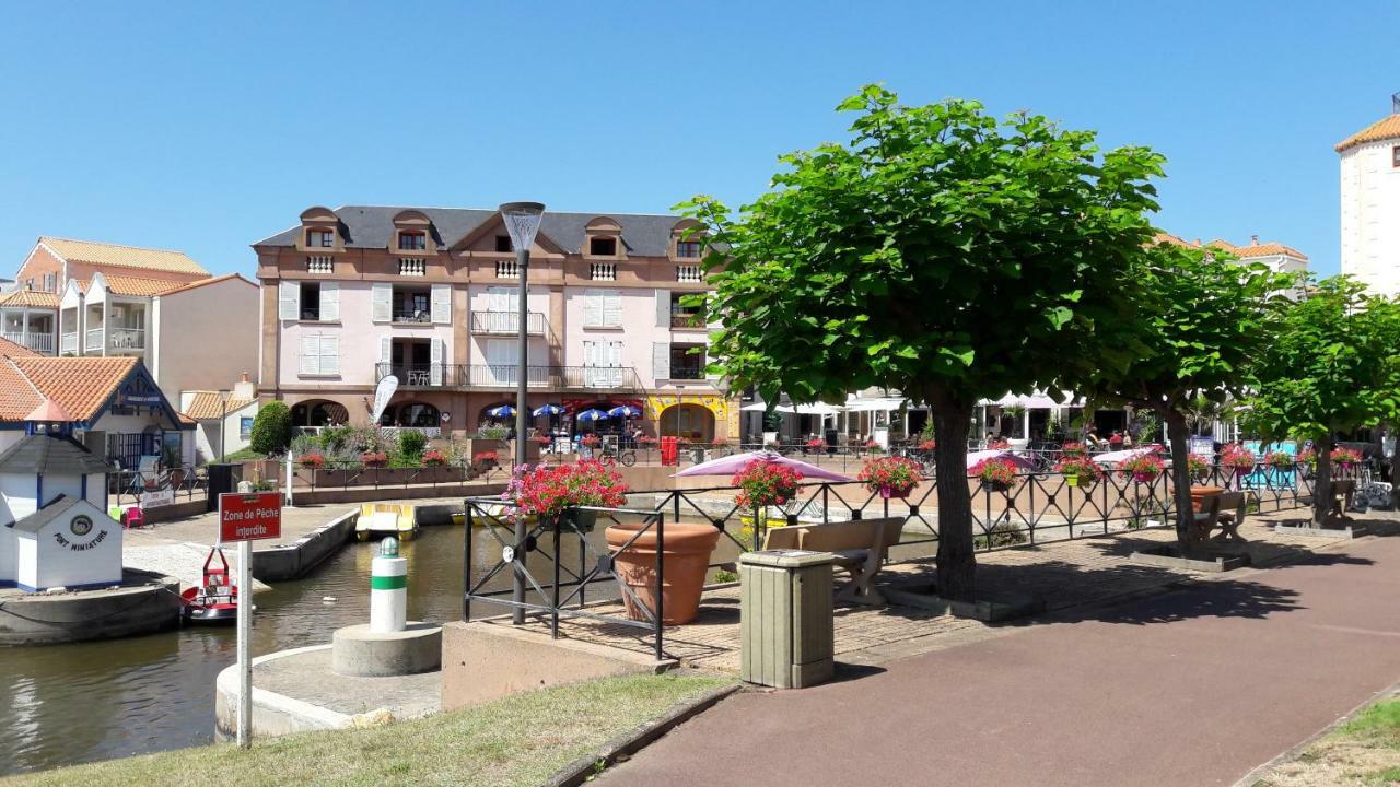 Ile Au Pre Vue Lac Et Golf Talmont-Saint-Hilaire Exterior foto